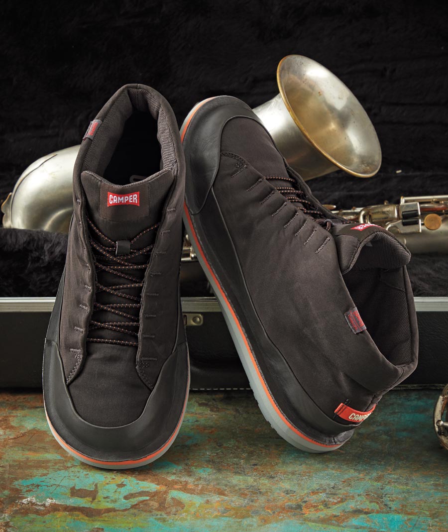 The Modern Set <br> Canvas/Leather Shoe</br>